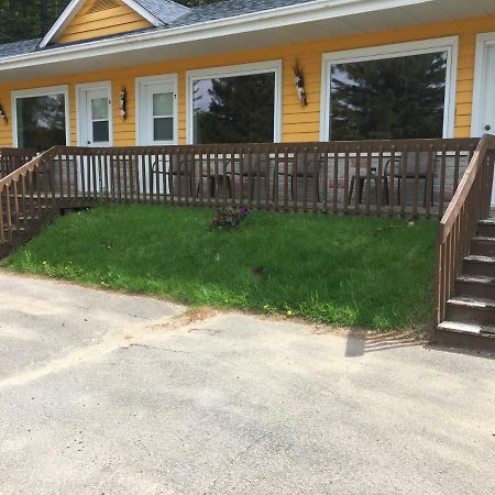 Motel 149 Mont-Tremblant Zewnętrze zdjęcie