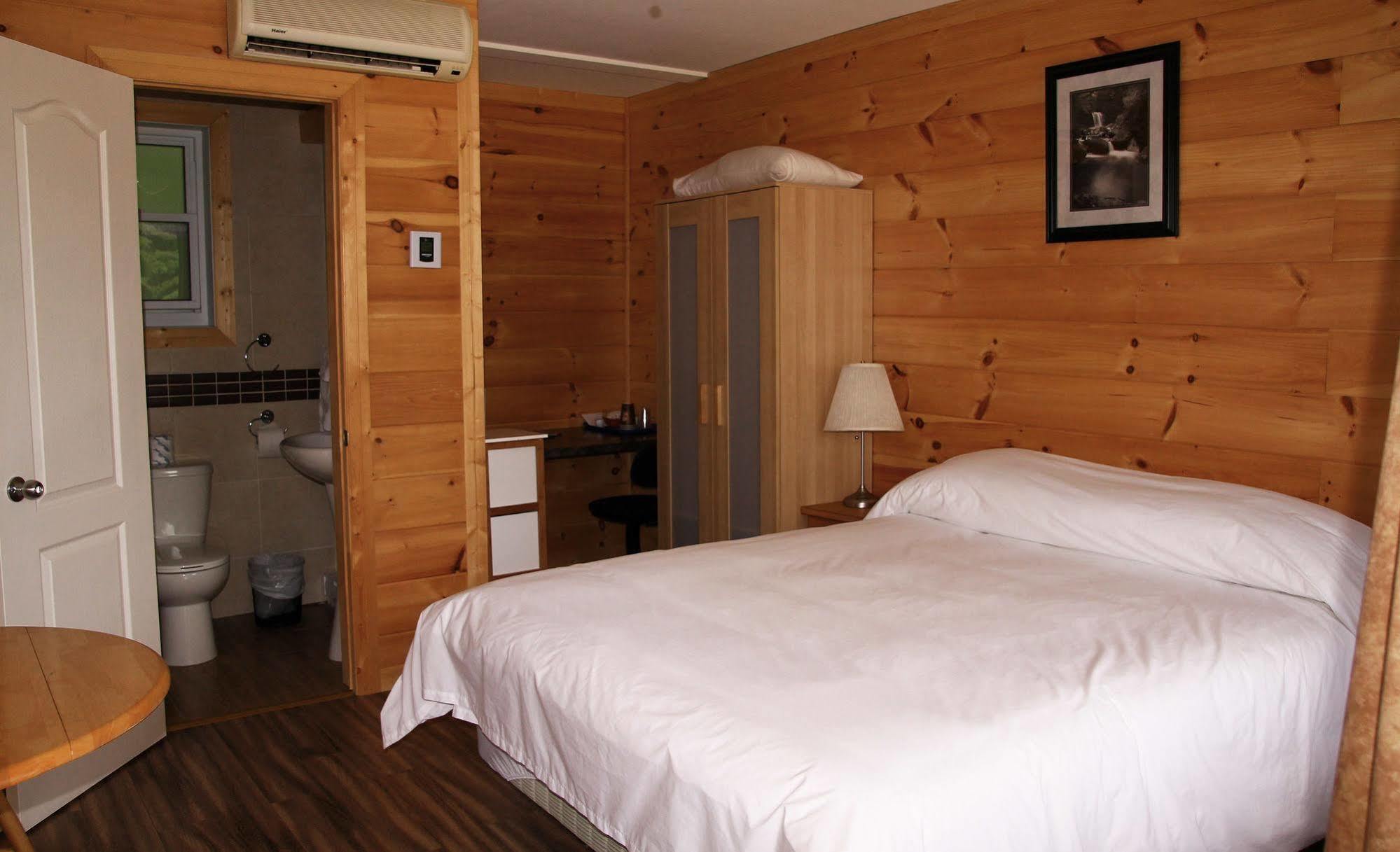 Motel 149 Mont-Tremblant Zewnętrze zdjęcie